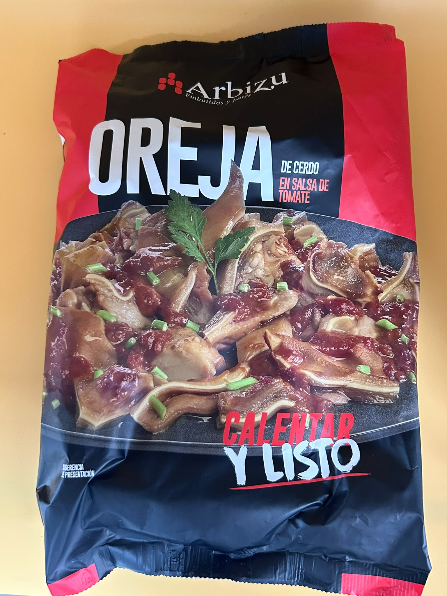 Oreja de cerdo en salsa de tomate Arbizu